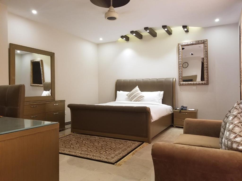 Zifan Hotel And Suites