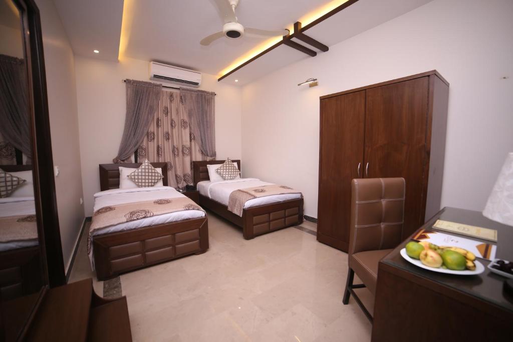 Zifan Hotel And Suites