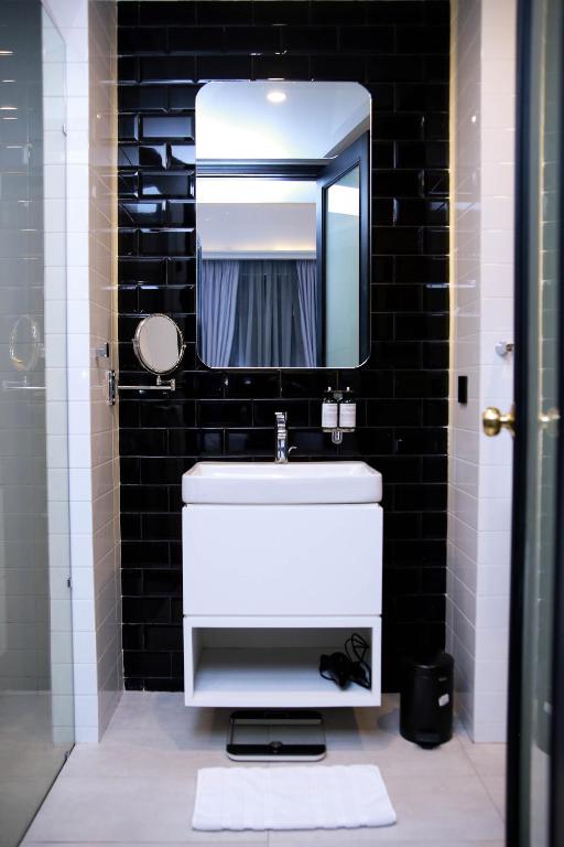 Ambiance Boutique Art Hotel