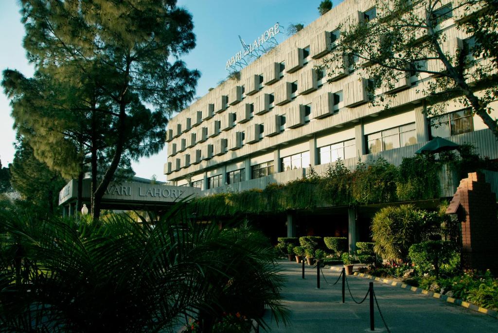Avari Hotel