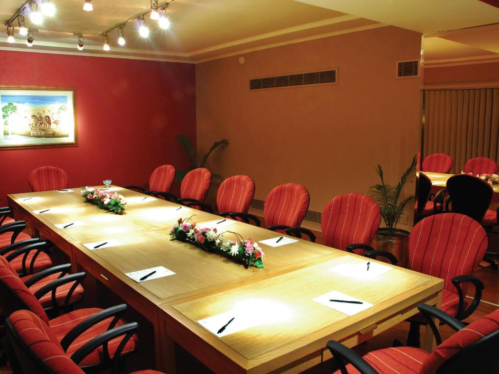 Avari Hotel