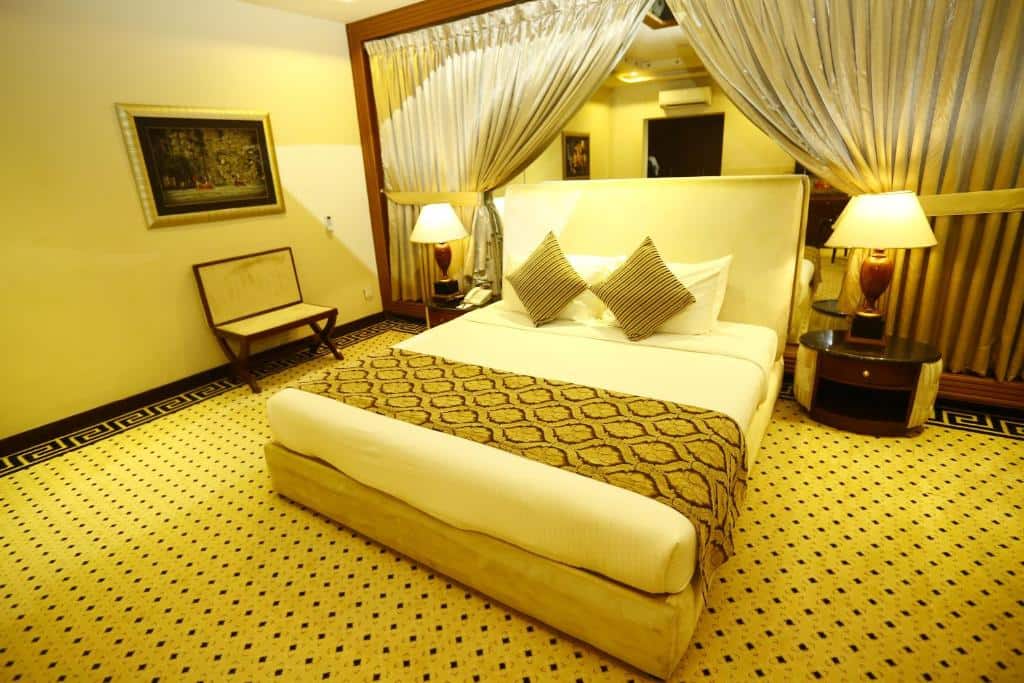 Bahria Grand Hotel And Resort