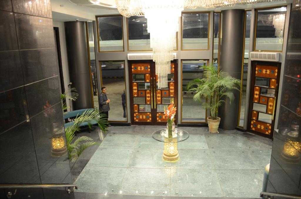HOTEL dGATES Lahore