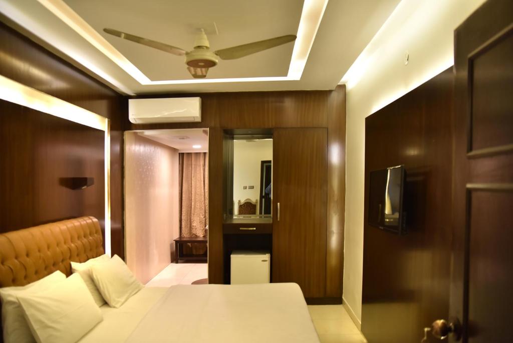 Hotel MayFair