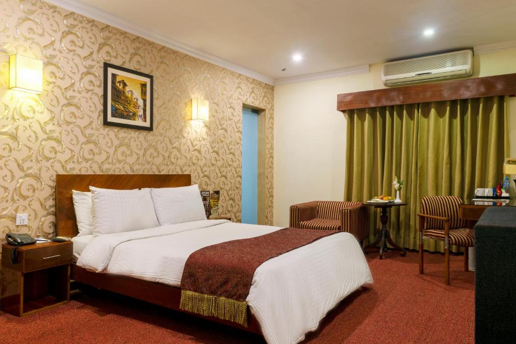 Hotel One The Mall