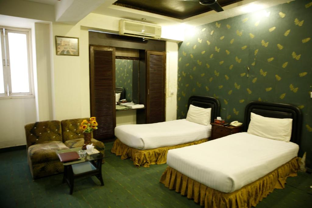 Hotel Premier Inn Davis Road