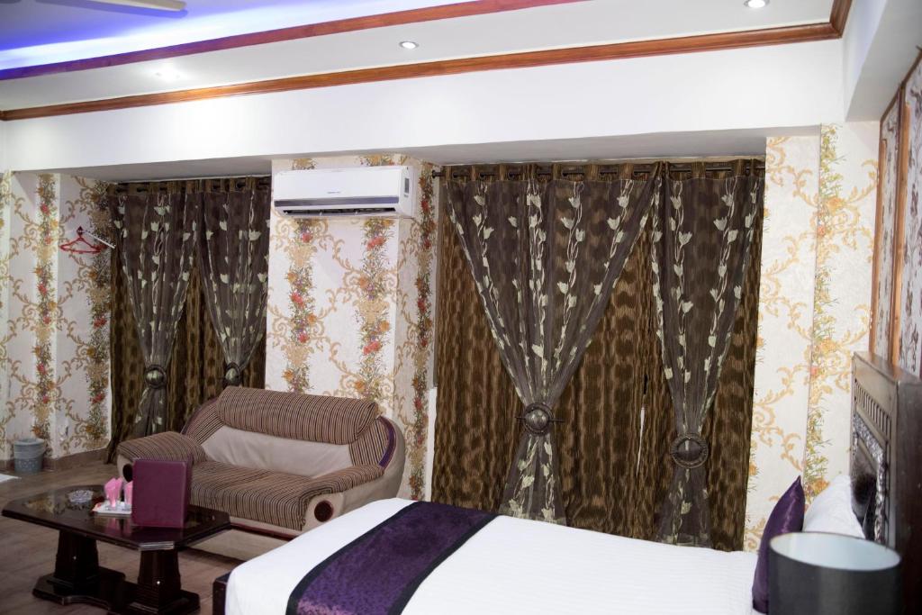 Hotel Premier Inn Davis Road