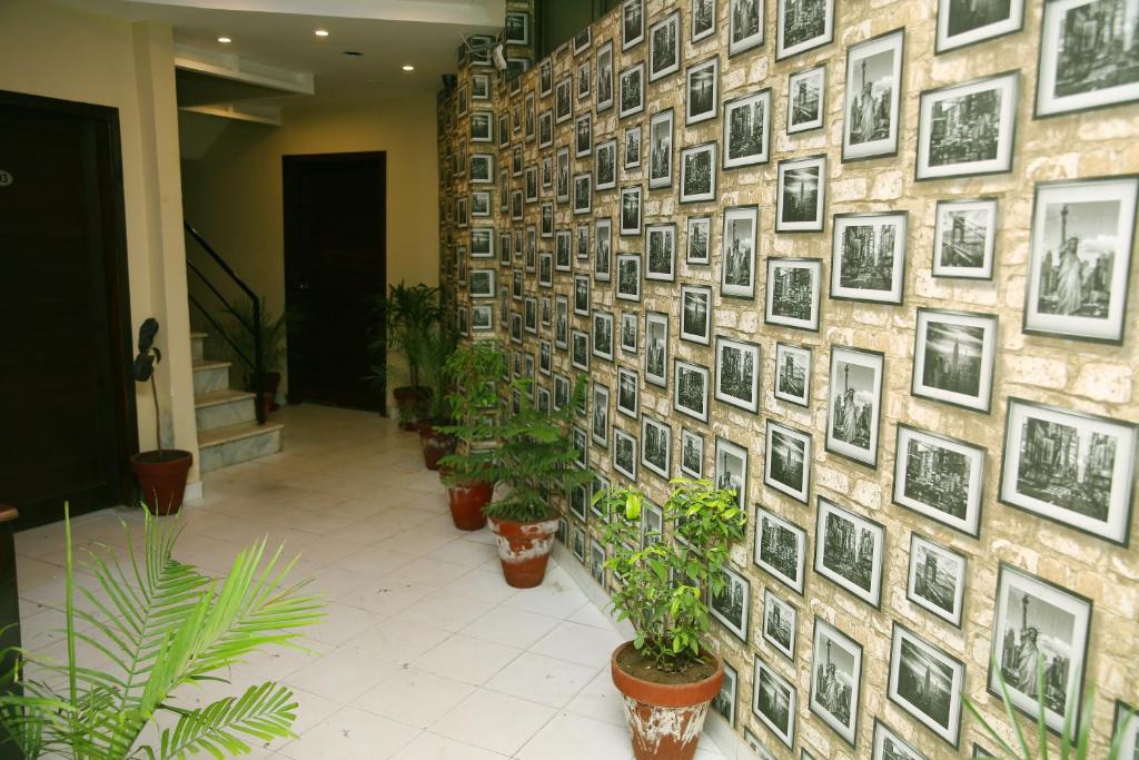 Hotel Premier Inn Gulberg