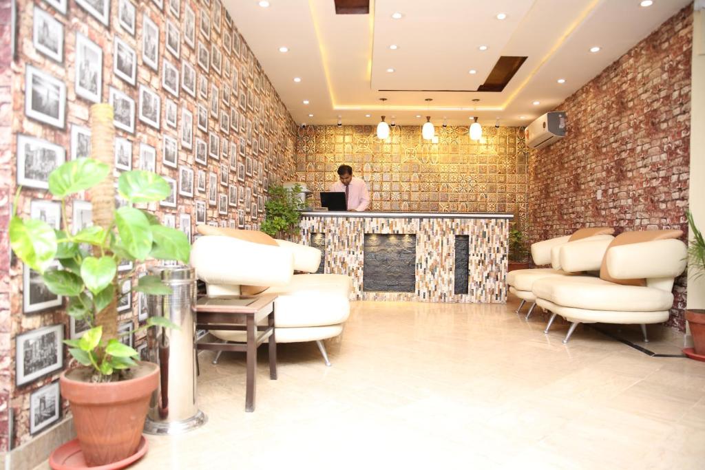 Hotel Premier Inn Gulberg