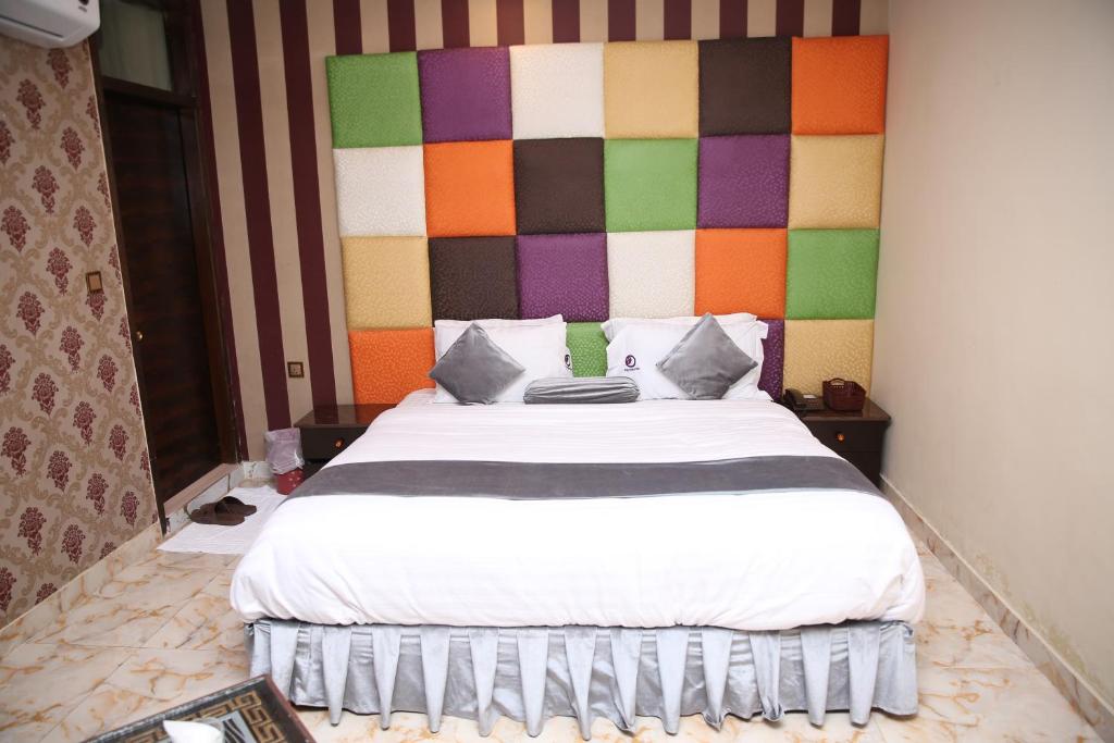 Hotel Premier Inn Gulberg