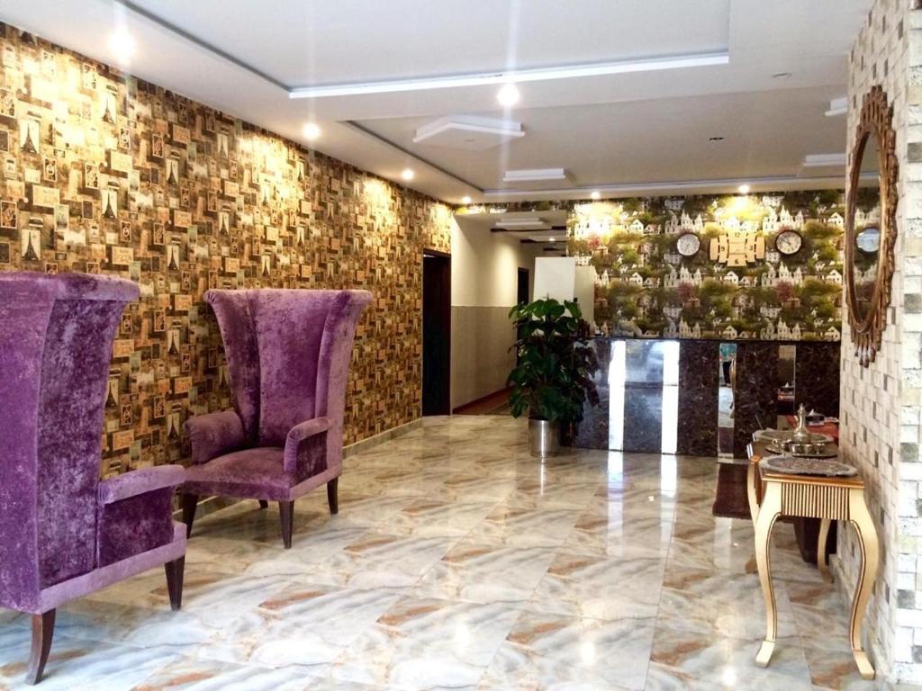 Hotel Premier Inn Johar Town