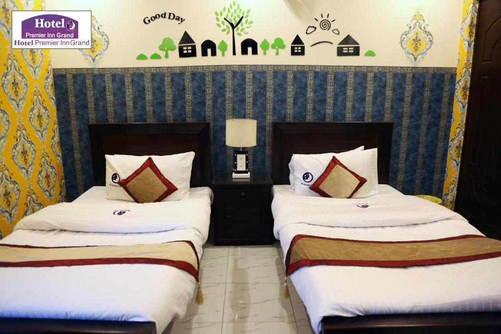 Hotel Premier Inn Johar Town