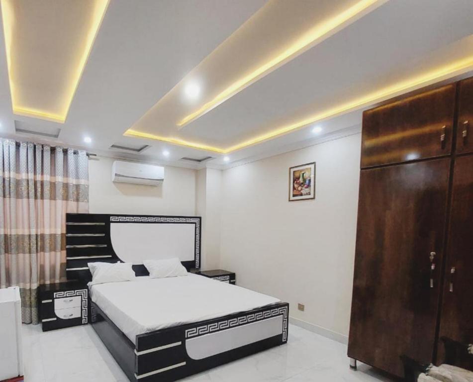 Hotel White Pearl
