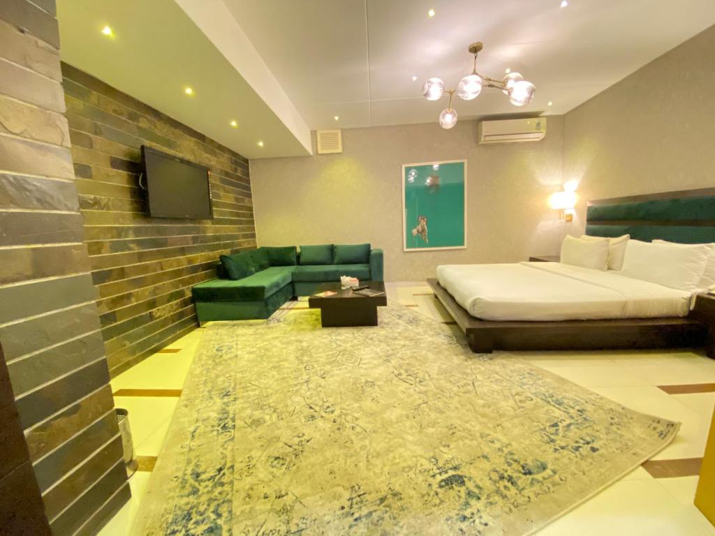 Lahore Continental Hotel