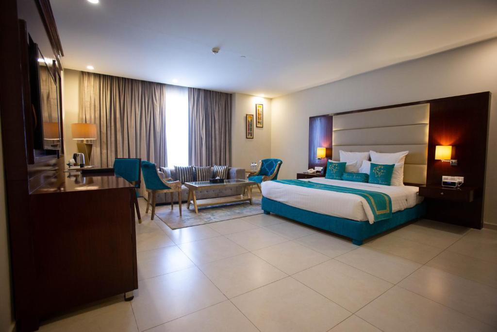Nine Tree Luxury Hotel And Suites