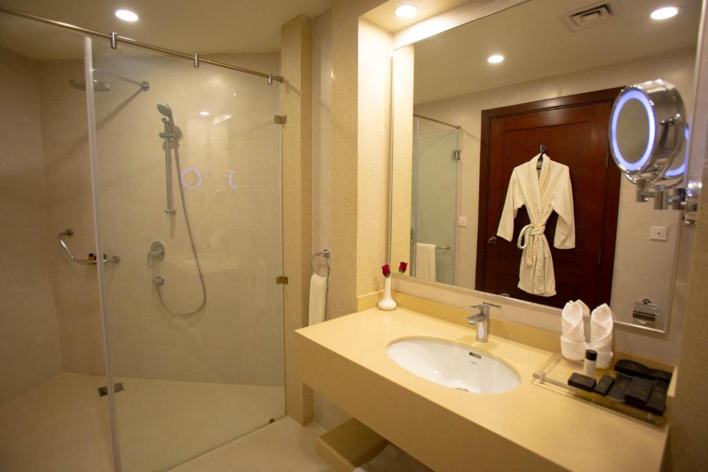 Nine Tree Luxury Hotel And Suites