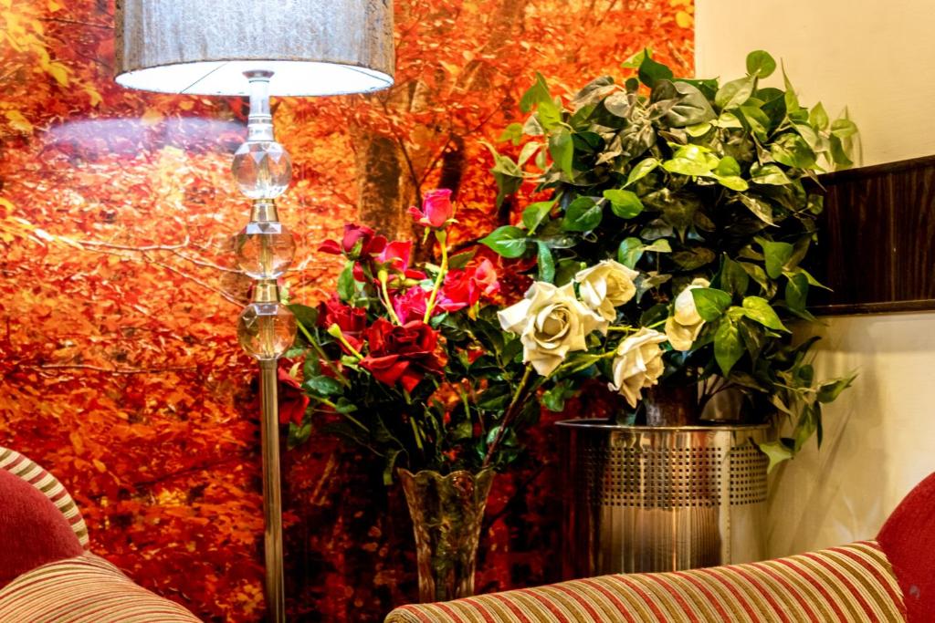 Rose Palace Hotel, Garden Town