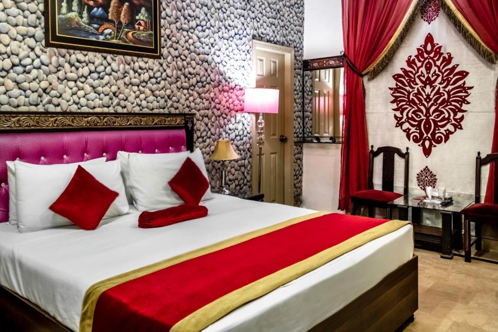 Rose Palace Hotel, Garden Town