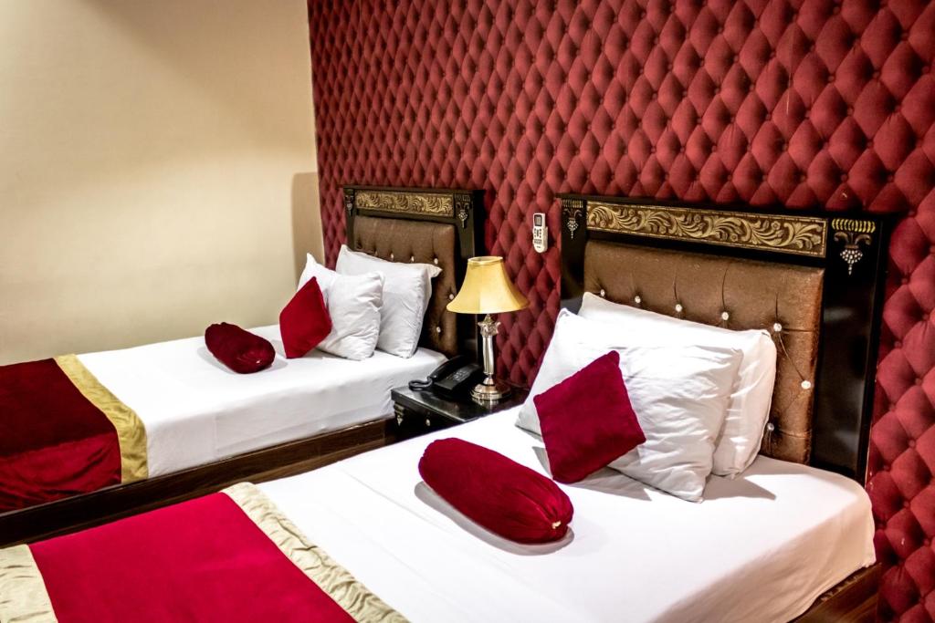 Rose Palace Hotel, Garden Town