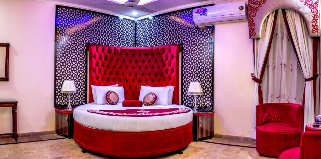 Rose Palace Hotel, Gulberg