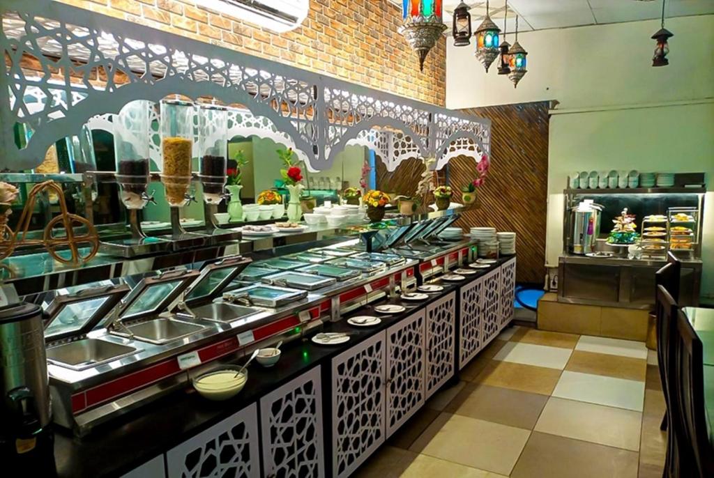 Rose Palace Hotel, Gulberg
