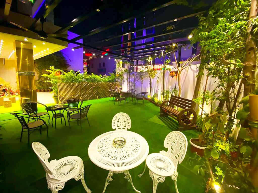 Rose Palace Hotel, Gulberg