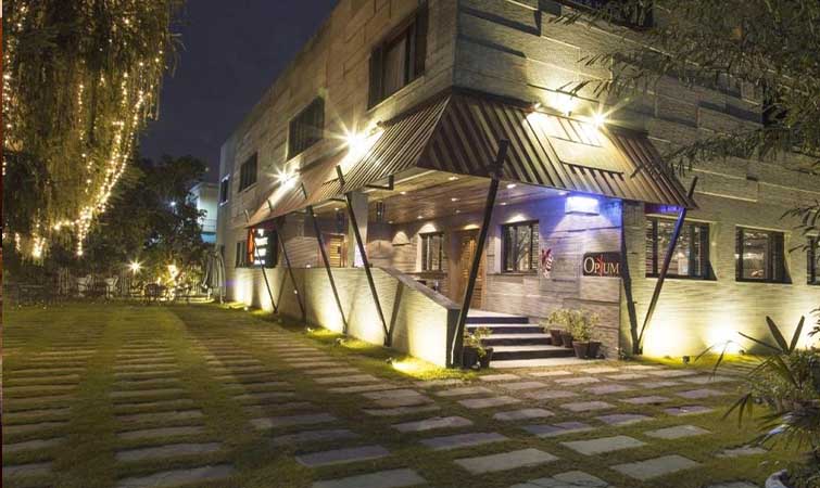 Royaute Luxury Suites and Hotel Gulberg Lahore