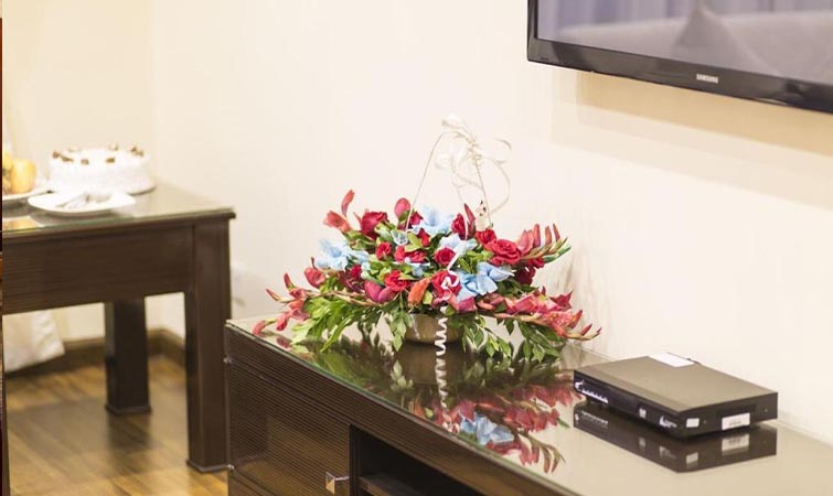 Royaute Luxury Suites and Hotel Gulberg Lahore