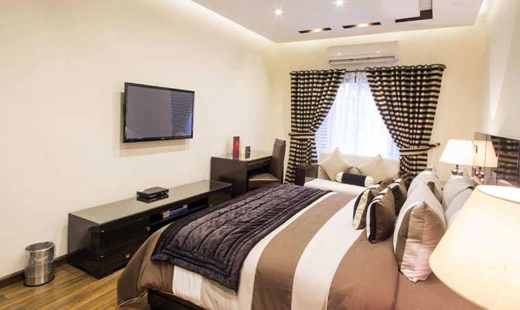 Royaute Luxury Suites and Hotel Gulberg Lahore