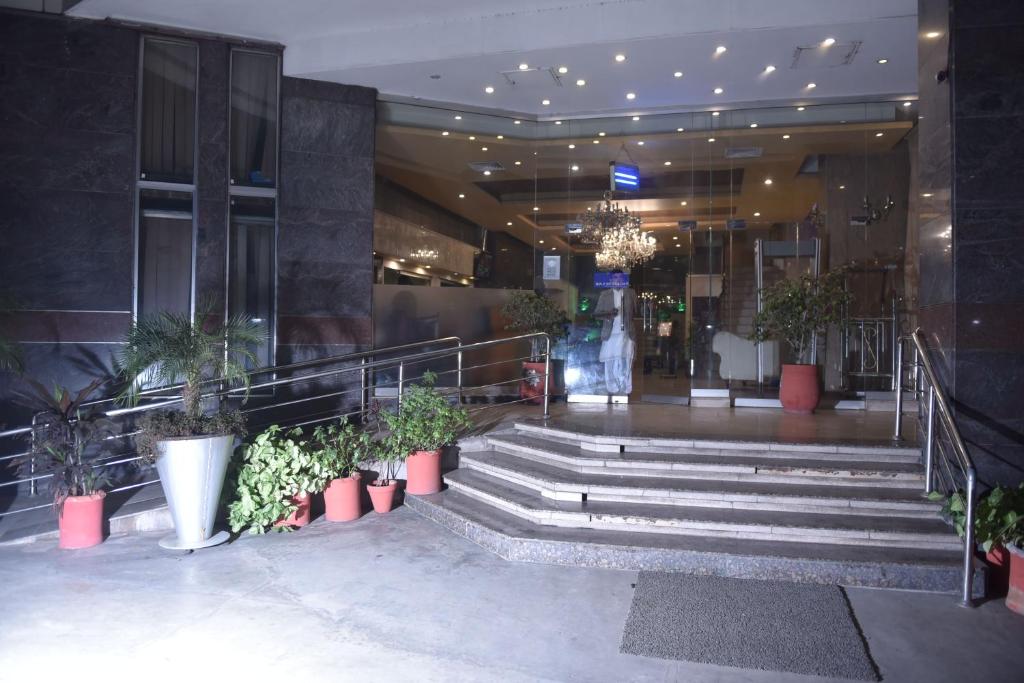 Shalimar Tower Hotel
