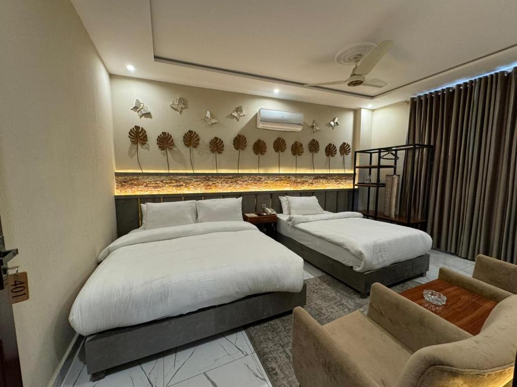 Shelton Boulevard Hotel Lahore
