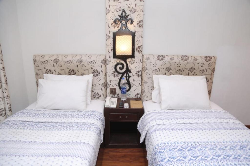 Shelton Hotel Johar Town
