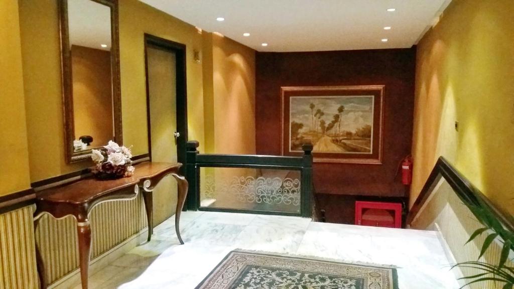 Smart Hotel Lahore