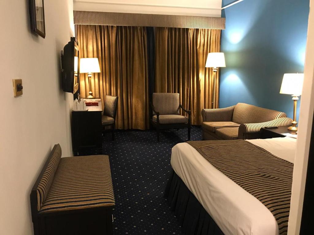 Smart Hotel Lahore