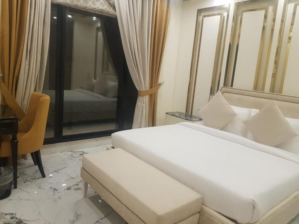 The Oasis Hotel Lahore