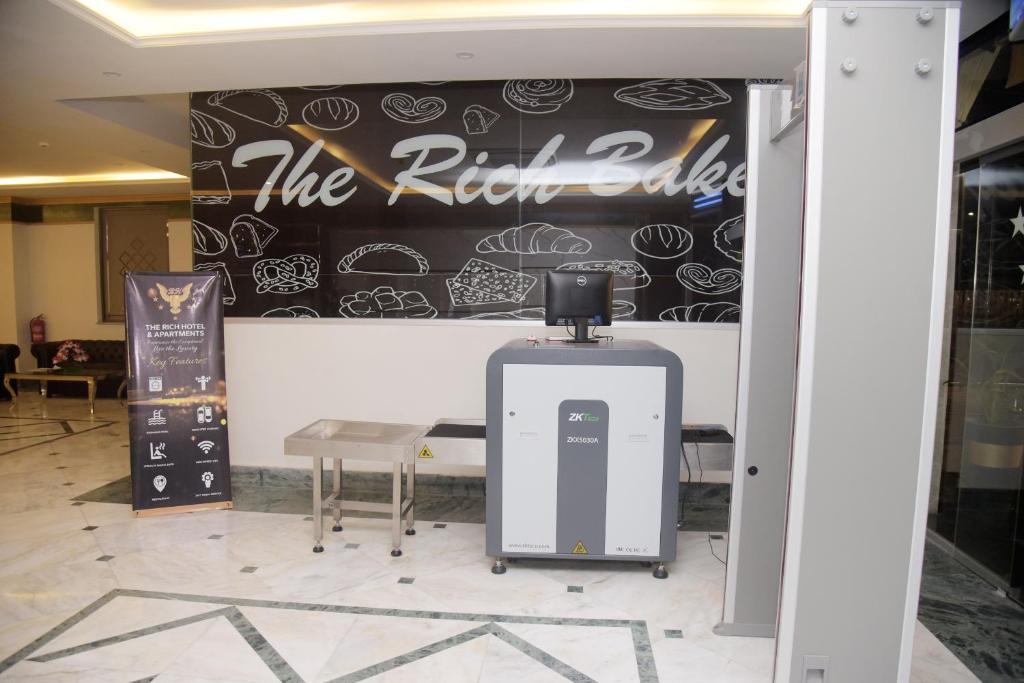 The Rich Hotel