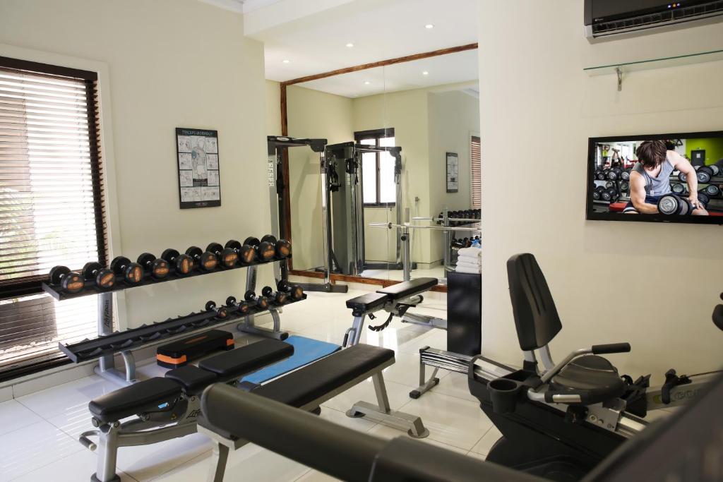 Avari Xpress Court Road