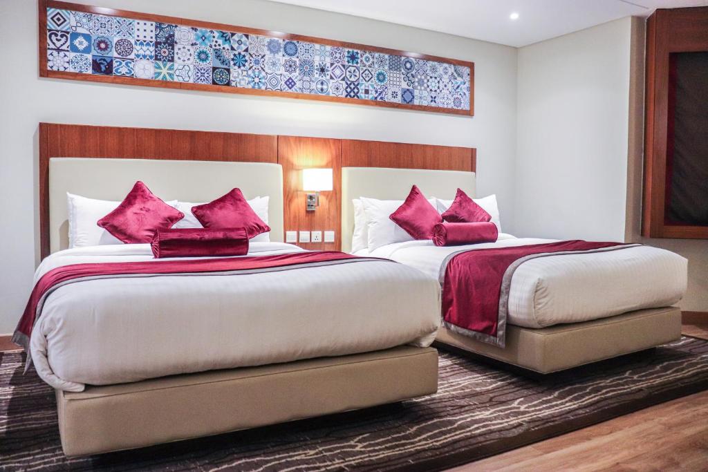Avari Xpress Court Road