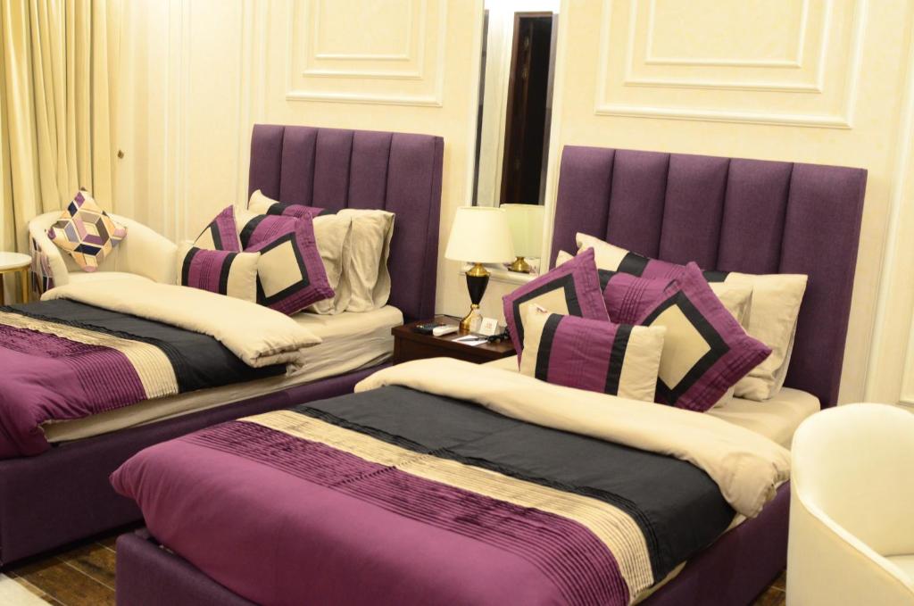 Bel Morris Hotel and Resorts
