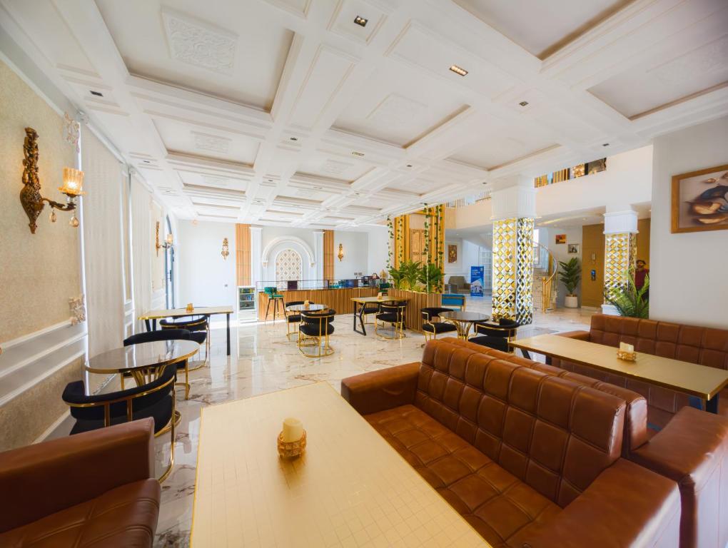 Grand Shalimar Hotel