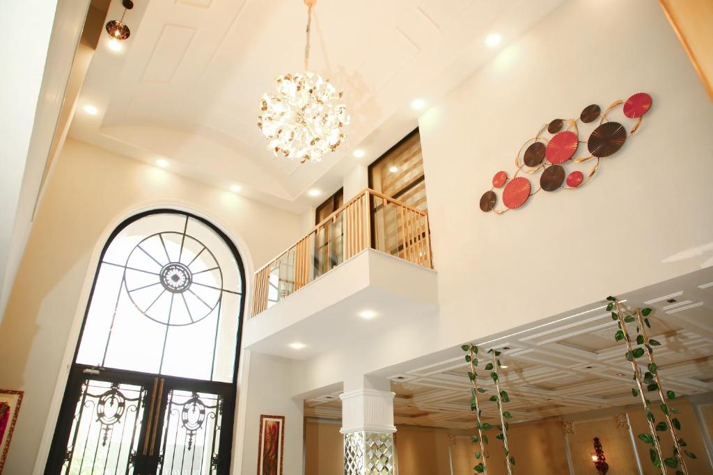 Grand Shalimar Hotel