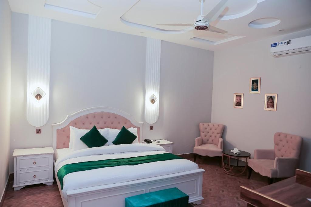 Grand Shalimar Hotel