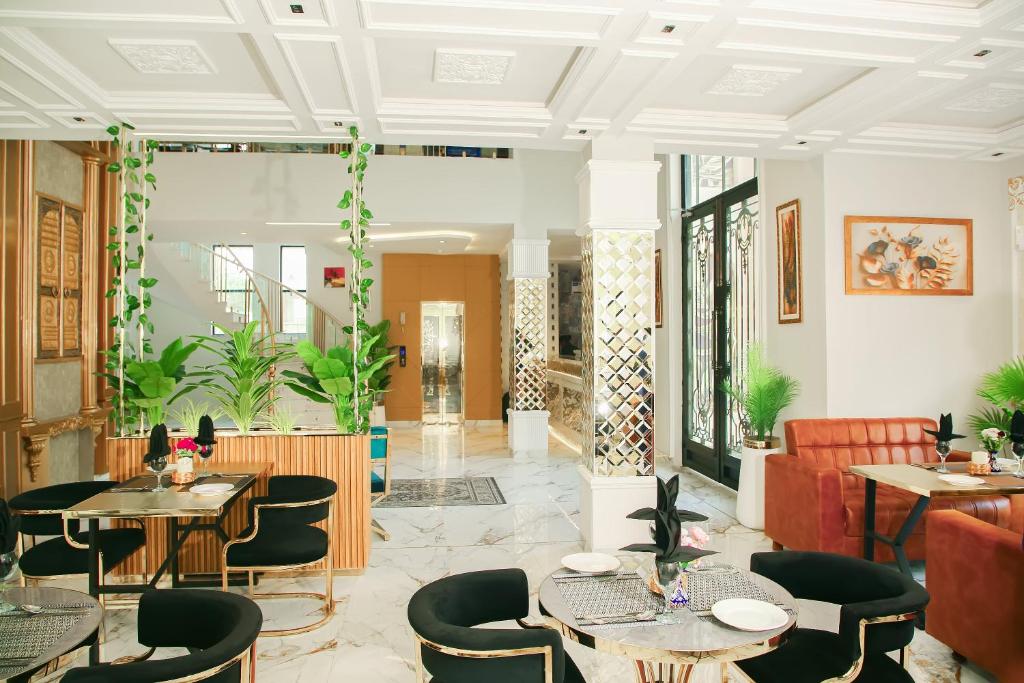 Grand Shalimar Hotel