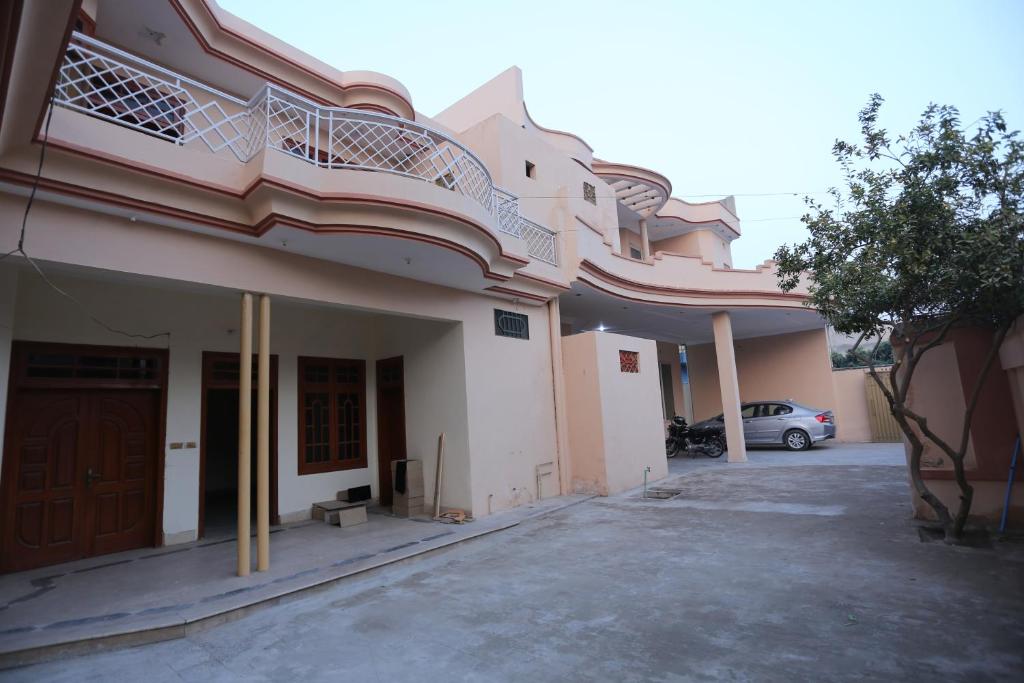 Hotel A-One Multan