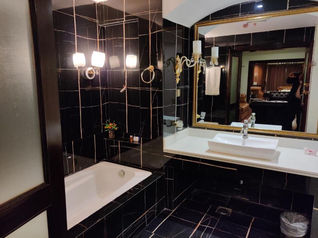 Hotel De Shalimar Multan