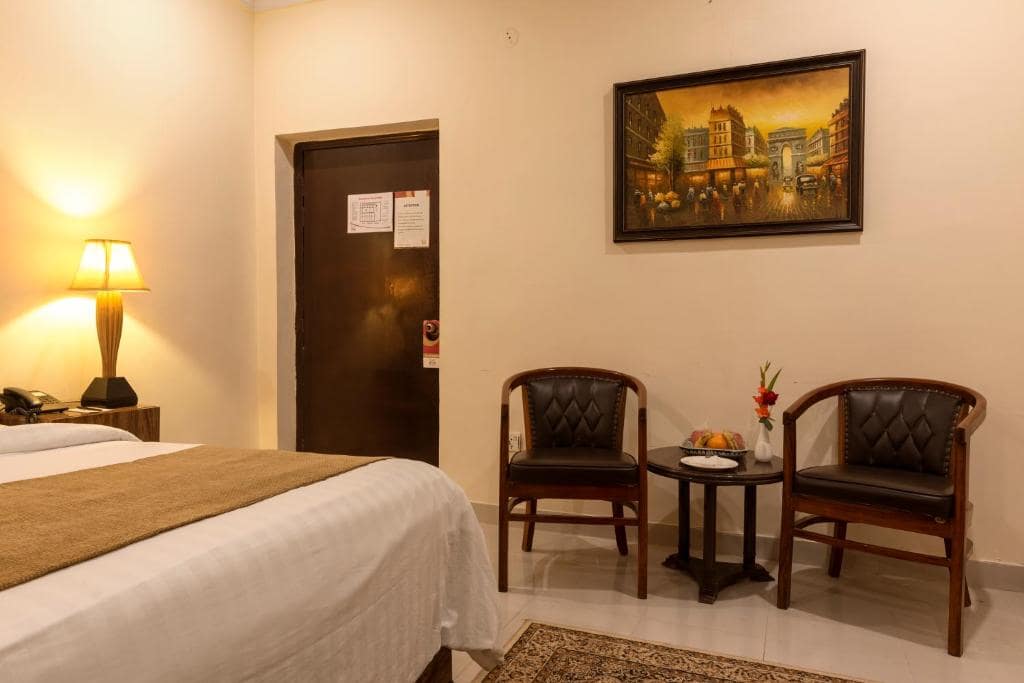 Hotel One Lalazar Colony