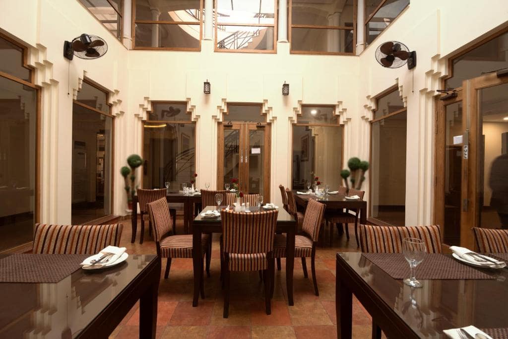 Hotel One Tariq Road