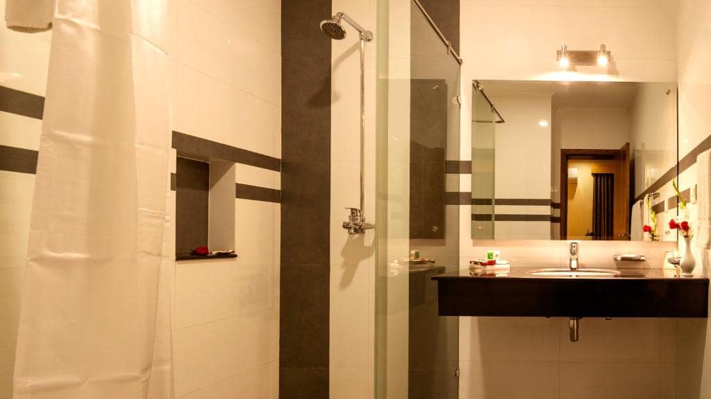 Hotel One Tariq Road