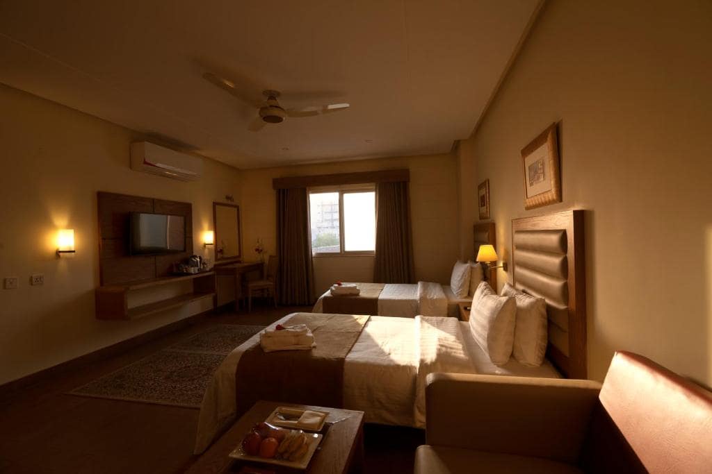 Hotel One Tariq Road