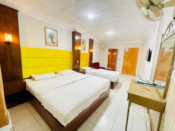 New Mid City Hotel